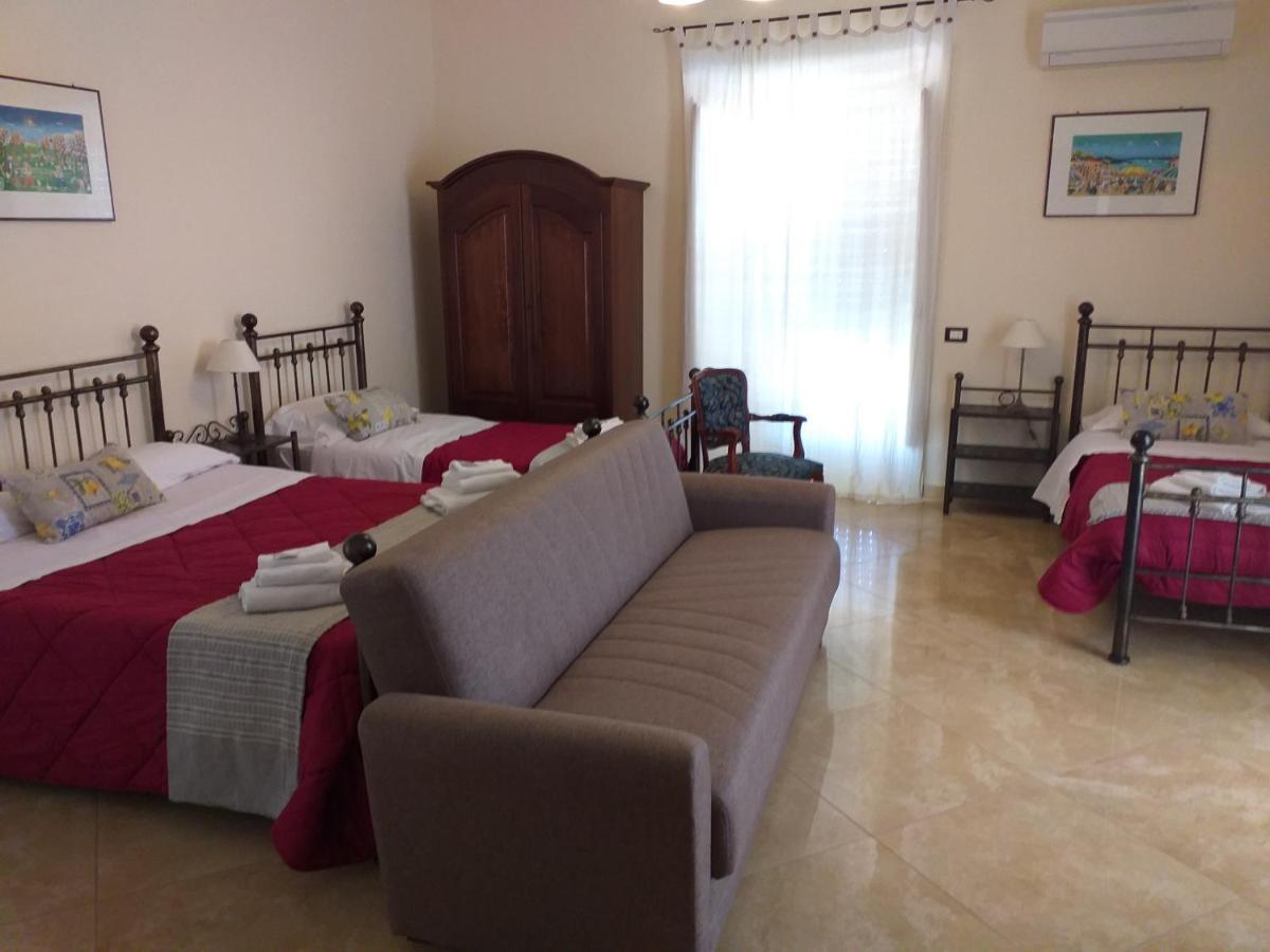 B&B Batara - "La Terrazza Del Centro" Agrigento Bagian luar foto