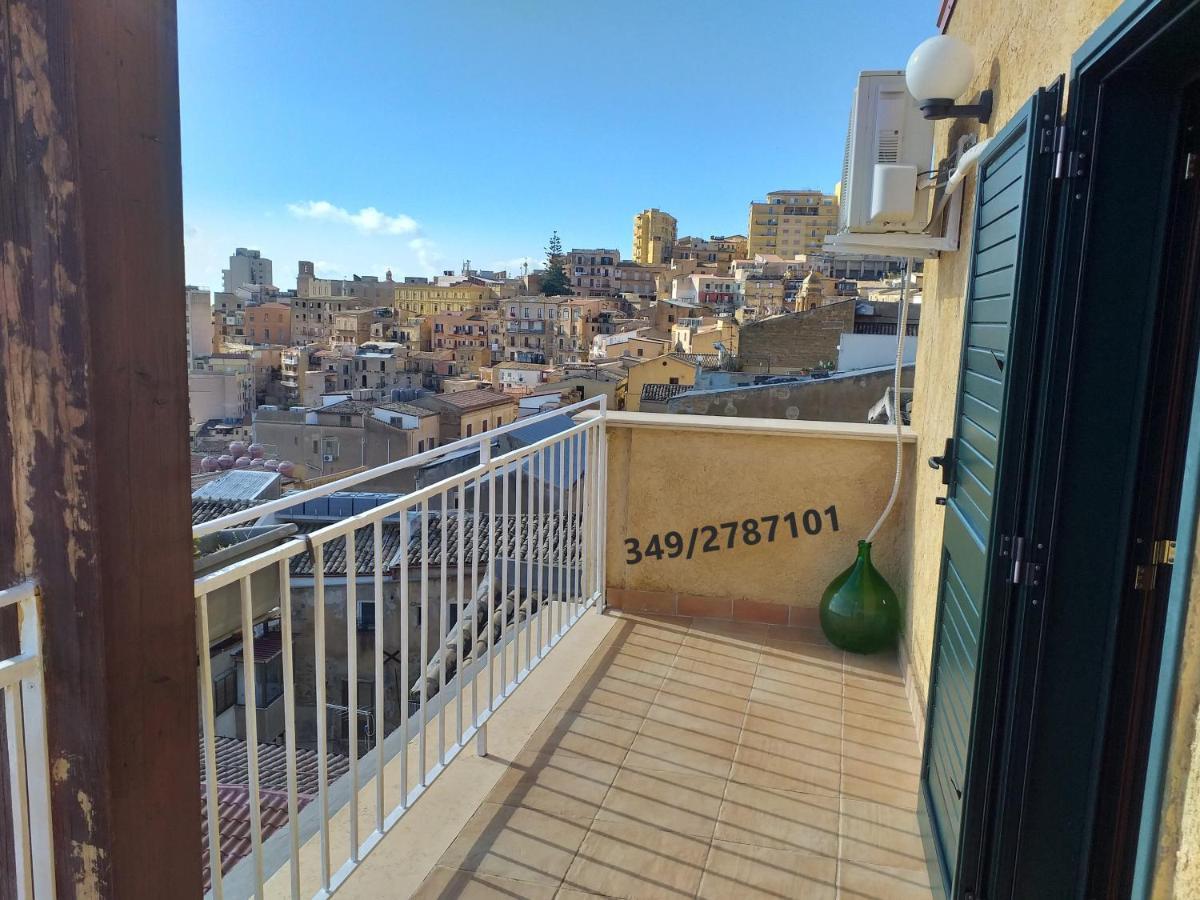 B&B Batara - "La Terrazza Del Centro" Agrigento Bagian luar foto