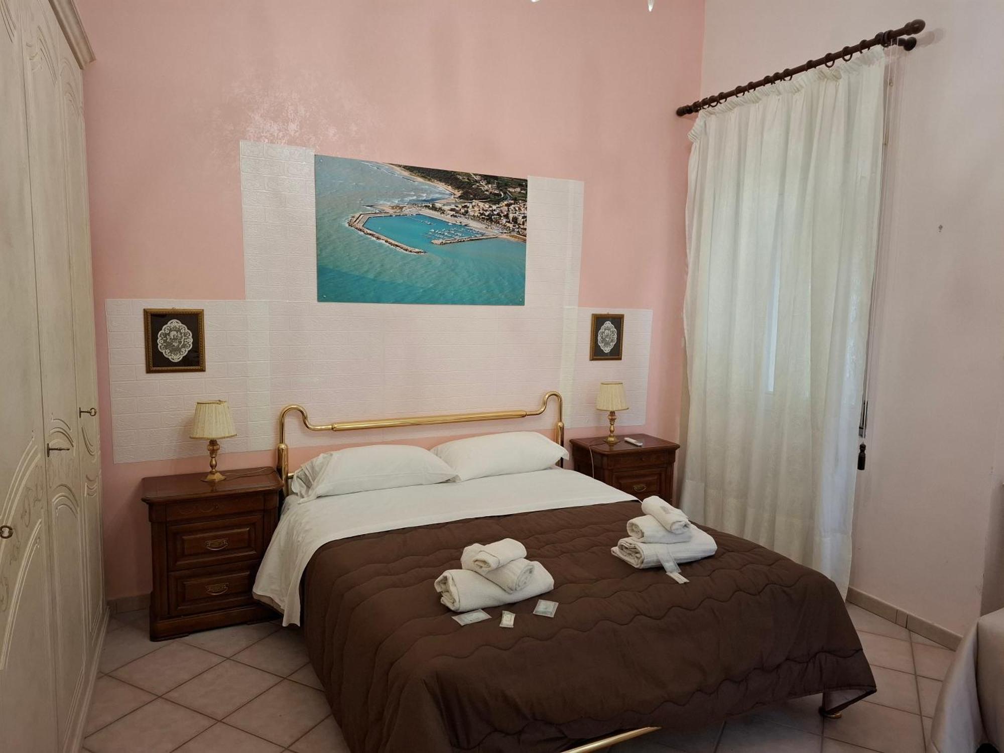 B&B Batara - "La Terrazza Del Centro" Agrigento Bagian luar foto