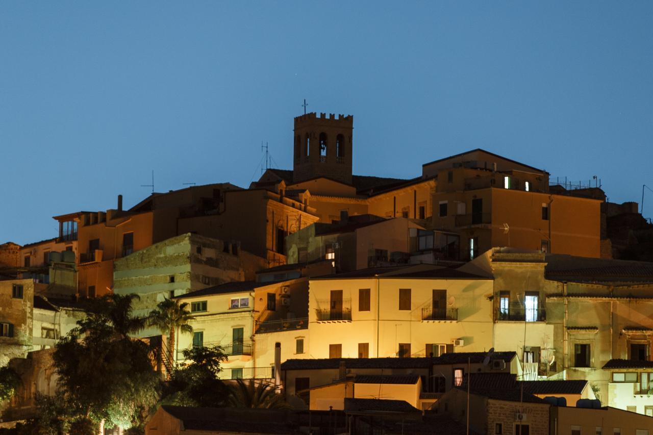 B&B Batara - "La Terrazza Del Centro" Agrigento Bagian luar foto