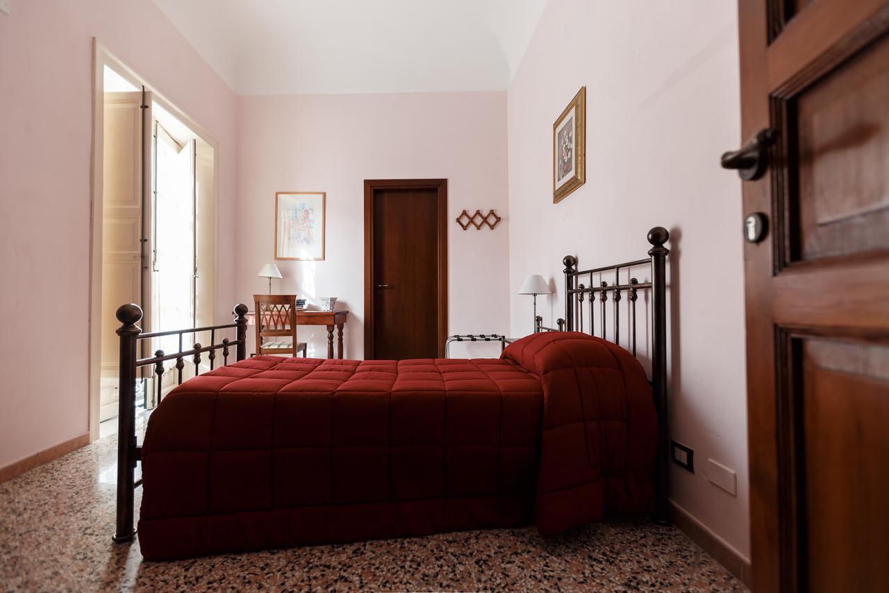 B&B Batara - "La Terrazza Del Centro" Agrigento Bagian luar foto