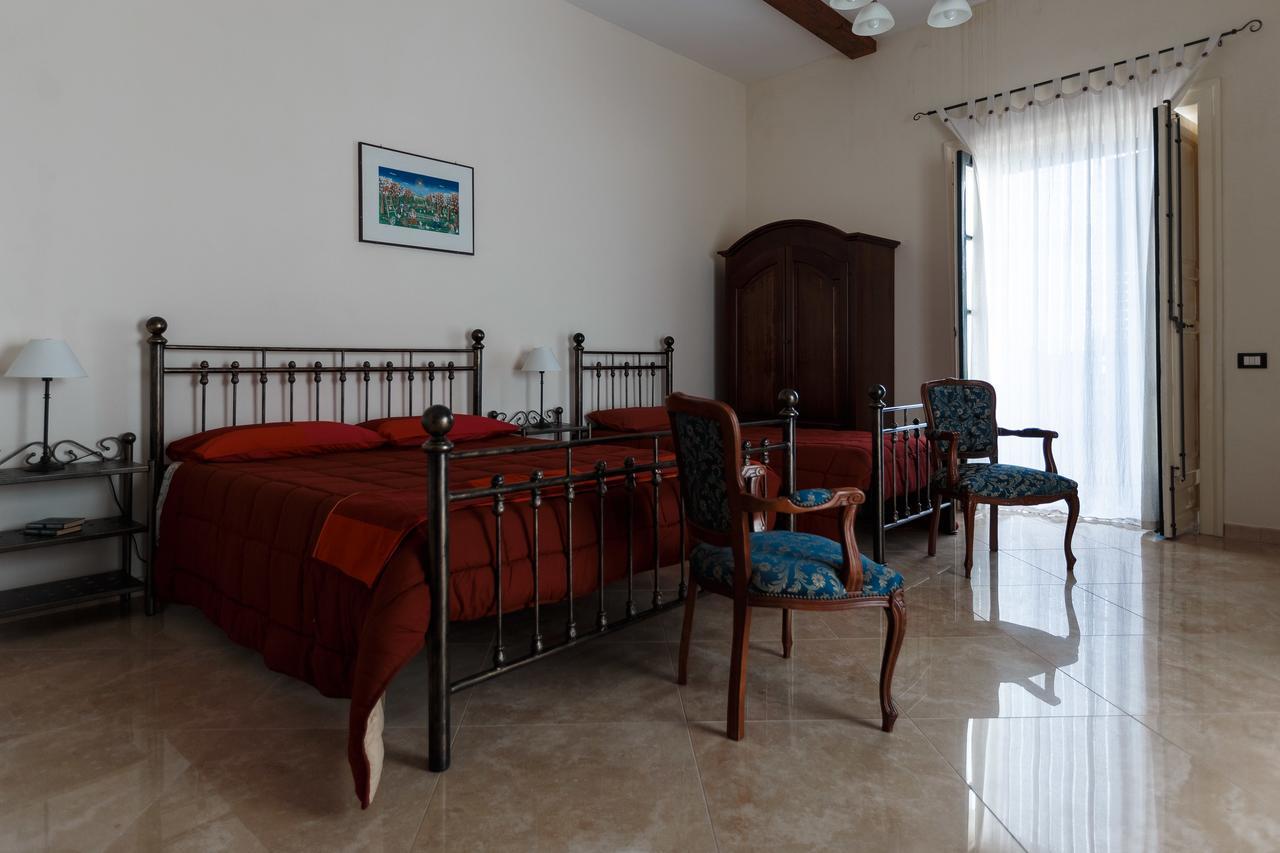 B&B Batara - "La Terrazza Del Centro" Agrigento Bagian luar foto