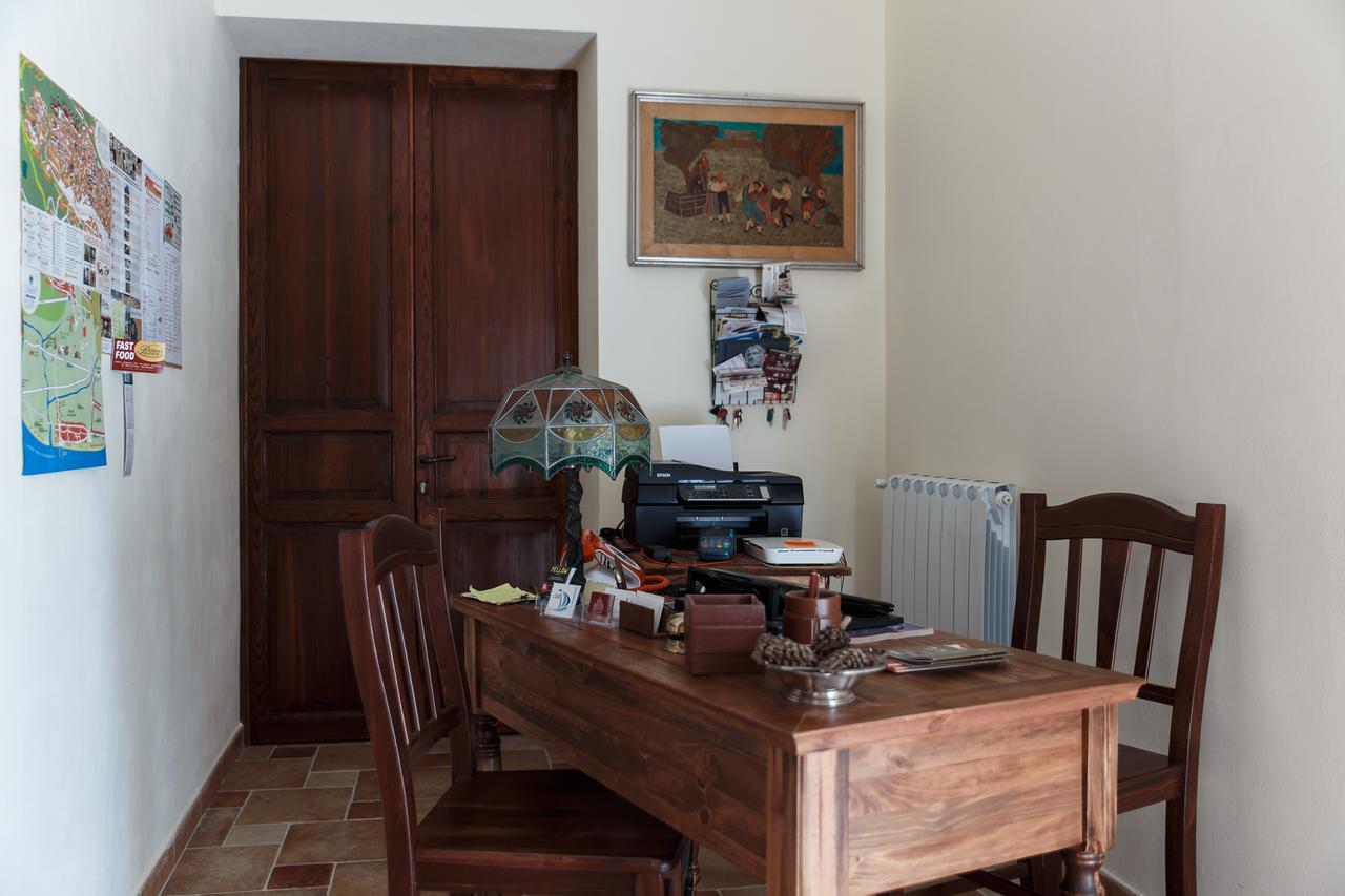 B&B Batara - "La Terrazza Del Centro" Agrigento Bagian luar foto