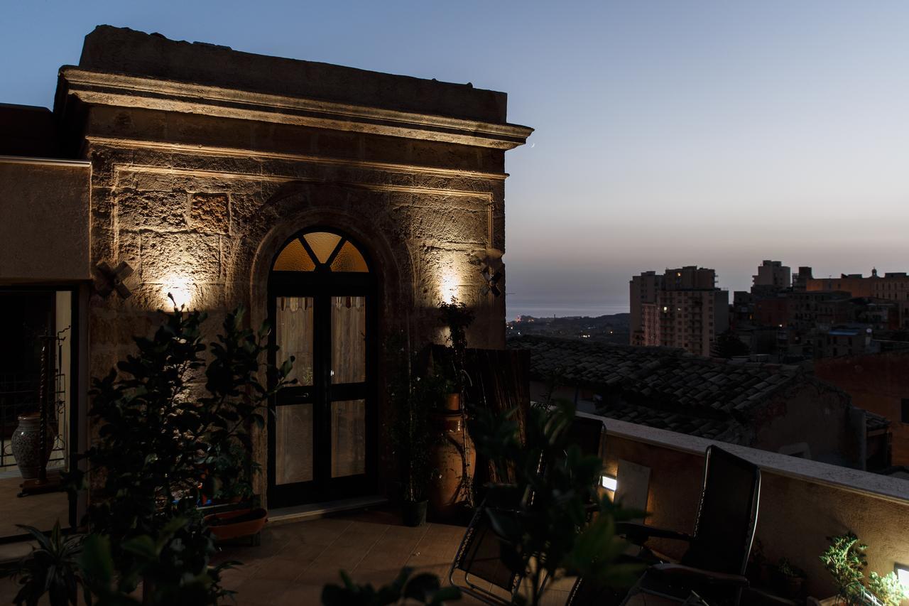 B&B Batara - "La Terrazza Del Centro" Agrigento Bagian luar foto